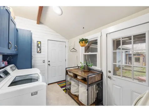 5624 NE Hoyt Street Portland OR 97213