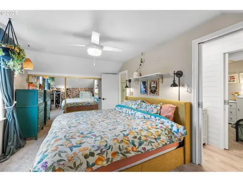 5624 NE Hoyt Street Portland OR 97213