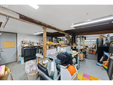 5624 NE Hoyt Street Portland OR 97213