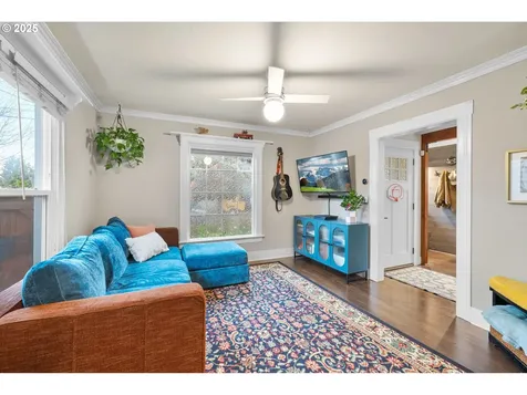 5624 NE Hoyt Street Portland OR 97213