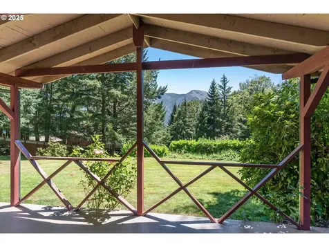 1090 SW Briggs Street Stevenson WA 98648