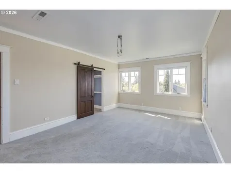 410 W Grant Street Carlton OR 97111