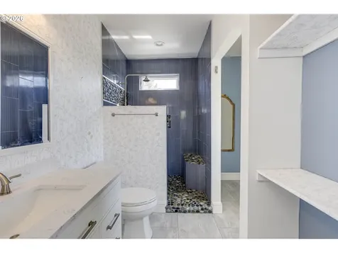 410 W Grant Street Carlton OR 97111