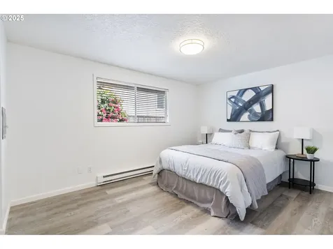 1802 SE Clatsop Street Portland OR 97202