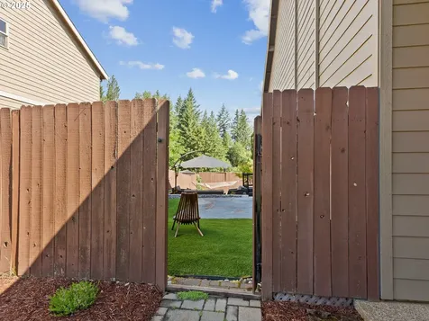 5703 SE 10th Street Gresham OR 97080