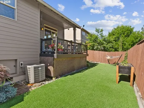 5703 SE 10th Street Gresham OR 97080