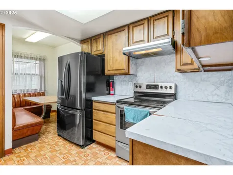 6364 N Haight Avenue Portland OR 97217