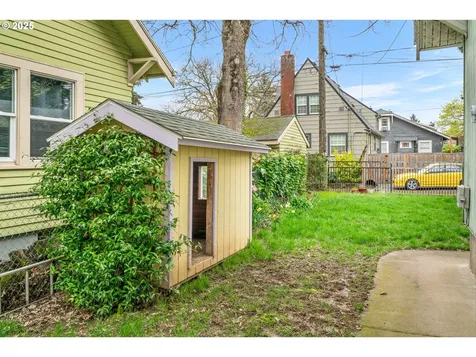 6364 N Haight Avenue Portland OR 97217
