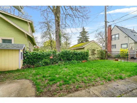 6364 N Haight Avenue Portland OR 97217