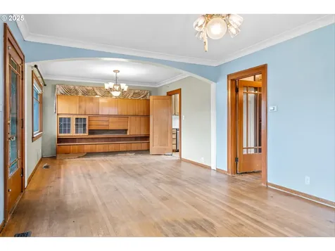 6364 N Haight Avenue Portland OR 97217