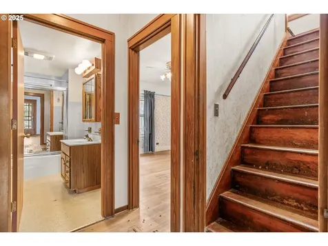 6364 N Haight Avenue Portland OR 97217