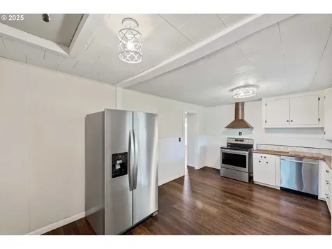1565 California Avenue Coos Bay OR 97420