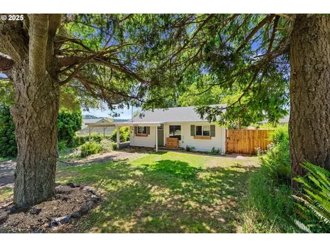 1565 California Avenue Coos Bay OR 97420