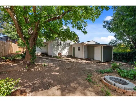 1565 California Avenue Coos Bay OR 97420