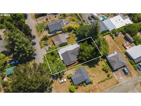 1565 California Avenue Coos Bay OR 97420