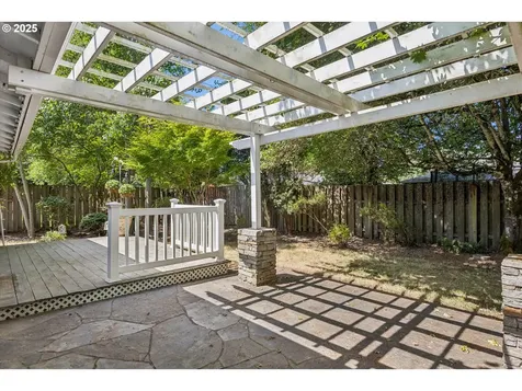 16301 SE Franklin Street Portland OR 97236