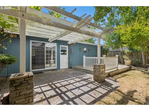 16301 SE Franklin Street Portland OR 97236