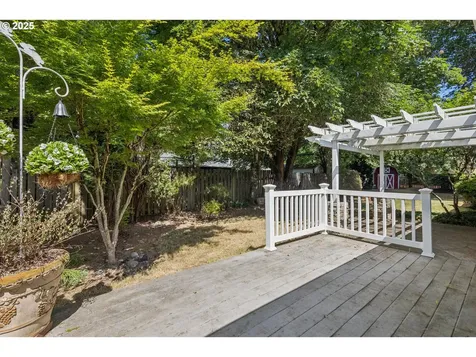 16301 SE Franklin Street Portland OR 97236