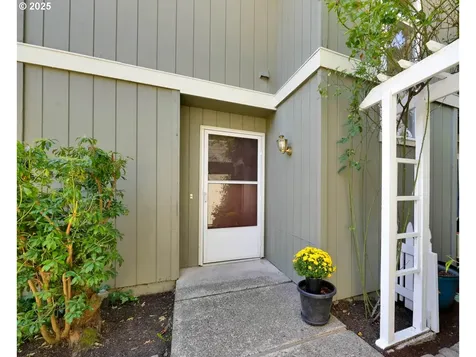 1500 Norkenzie Road Eugene OR 97401