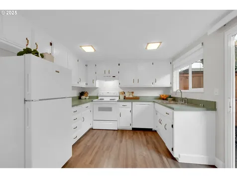 1500 Norkenzie Road Eugene OR 97401