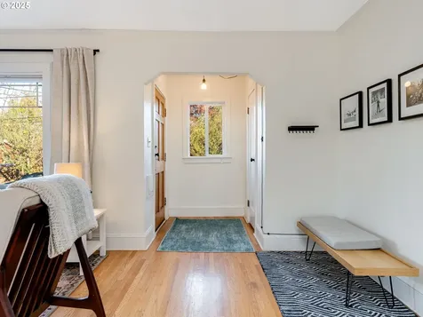 6823 N Michigan Avenue Portland OR 97217