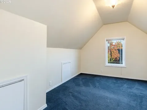 6823 N Michigan Avenue Portland OR 97217