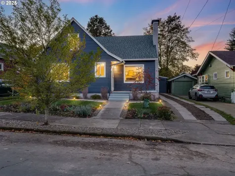 6823 N Michigan Avenue Portland OR 97217
