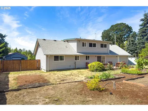 1055 NW Jackson Street Hillsboro OR 97124