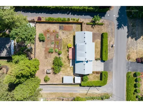 1055 NW Jackson Street Hillsboro OR 97124