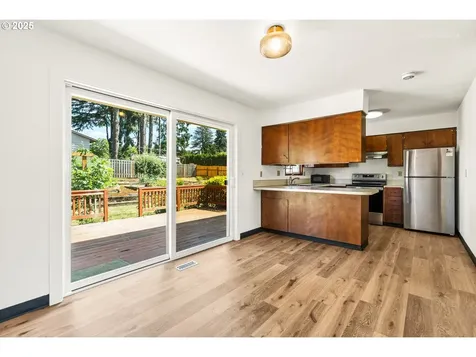 1055 NW Jackson Street Hillsboro OR 97124