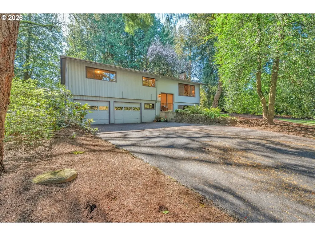 9200 SW Elrose Court Portland OR 97224