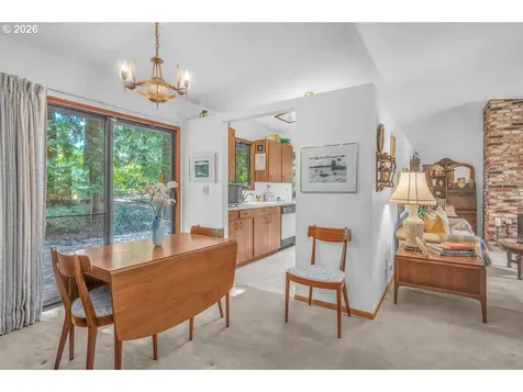 9200 SW Elrose Court Portland OR 97224