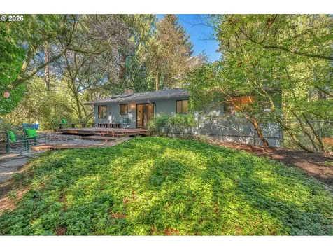 9200 SW Elrose Court Portland OR 97224