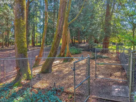 9200 SW Elrose Court Portland OR 97224