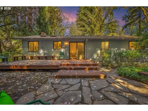 9200 SW Elrose Court Portland OR 97224