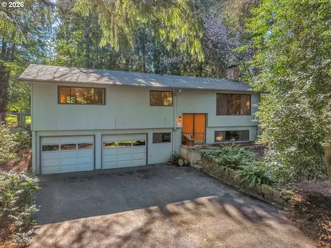 9200 SW Elrose Court Portland OR 97224