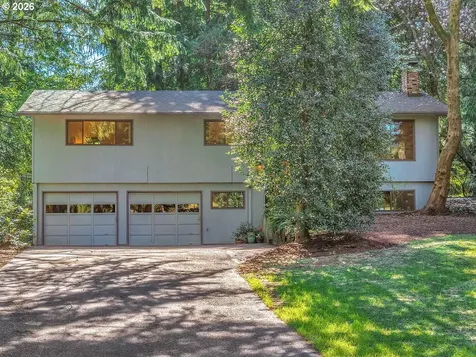 9200 SW Elrose Court Portland OR 97224