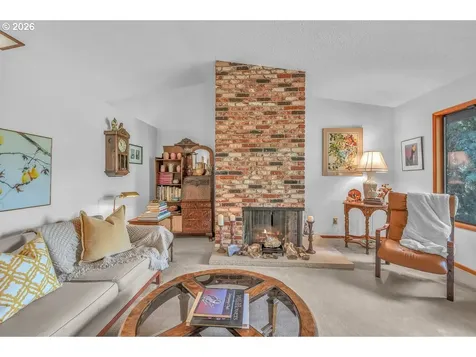 9200 SW Elrose Court Portland OR 97224