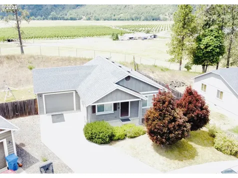 783 Callahan Drive Roseburg OR 97471