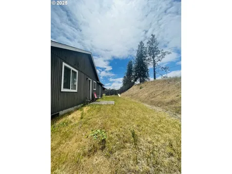 783 Callahan Drive Roseburg OR 97471