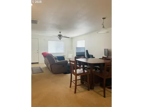 783 Callahan Drive Roseburg OR 97471