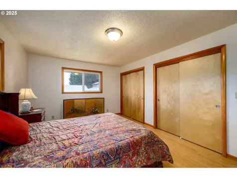 1526 SW Cypress Lane Mcminnville OR 97128