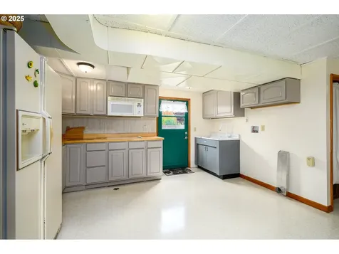1526 SW Cypress Lane Mcminnville OR 97128