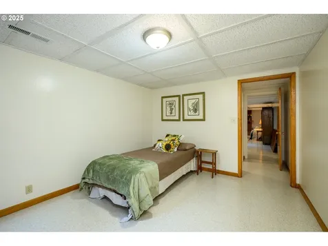 1526 SW Cypress Lane Mcminnville OR 97128