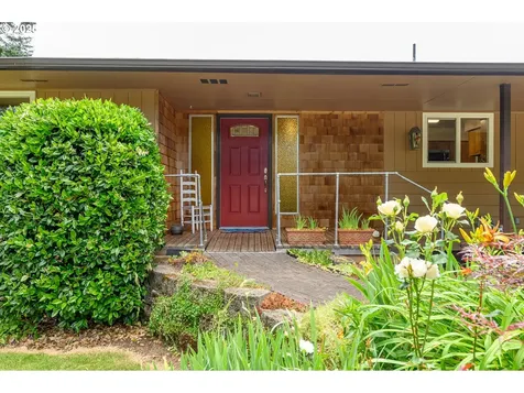 1526 SW Cypress Lane Mcminnville OR 97128