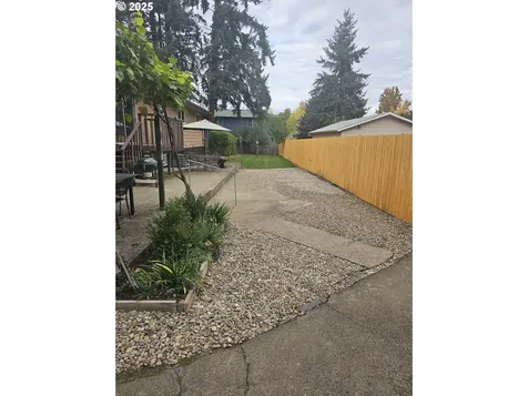 1526 SW Cypress Lane Mcminnville OR 97128