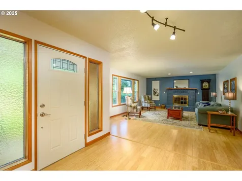 1526 SW Cypress Lane Mcminnville OR 97128