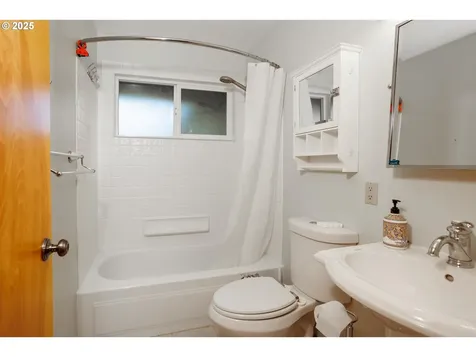 314 N 4th Avenue Ridgefield WA 98642