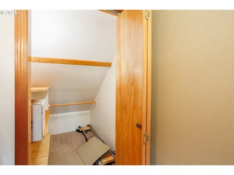 314 N 4th Avenue Ridgefield WA 98642