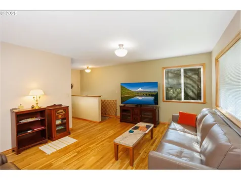 314 N 4th Avenue Ridgefield WA 98642
